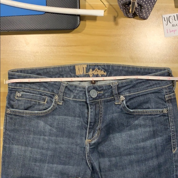 Kut From the Kloth Medium Wash Flare Jeans 6 - Picture 10 of 11